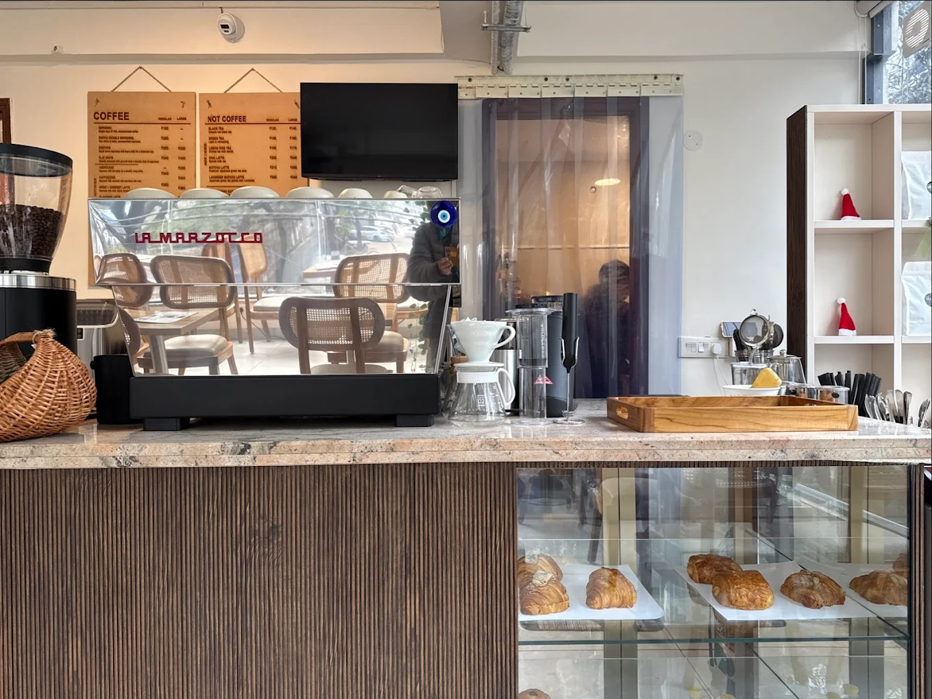 Alayna cafe coffee shop Shahpur Jat